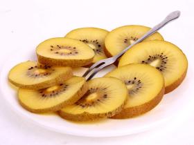Zespri has confirmed that its current red kiwifruit will be named Zespri RubyRed Kiwifruit 佳沛命名新的红心猕猴桃品种：宝石红猕猴桃